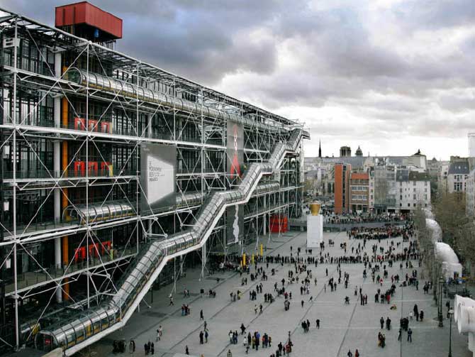 Centro Cultural Pompidou y Plaza Beaubourg