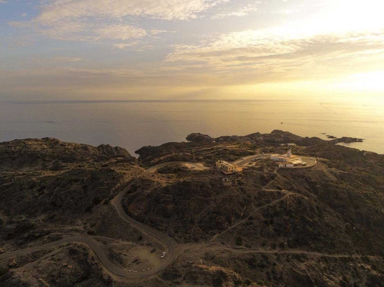 El Mar Mediterráneo visto desde el faro del Cap de Creus, en el corazón del parque natural que lleva el mismo nombre